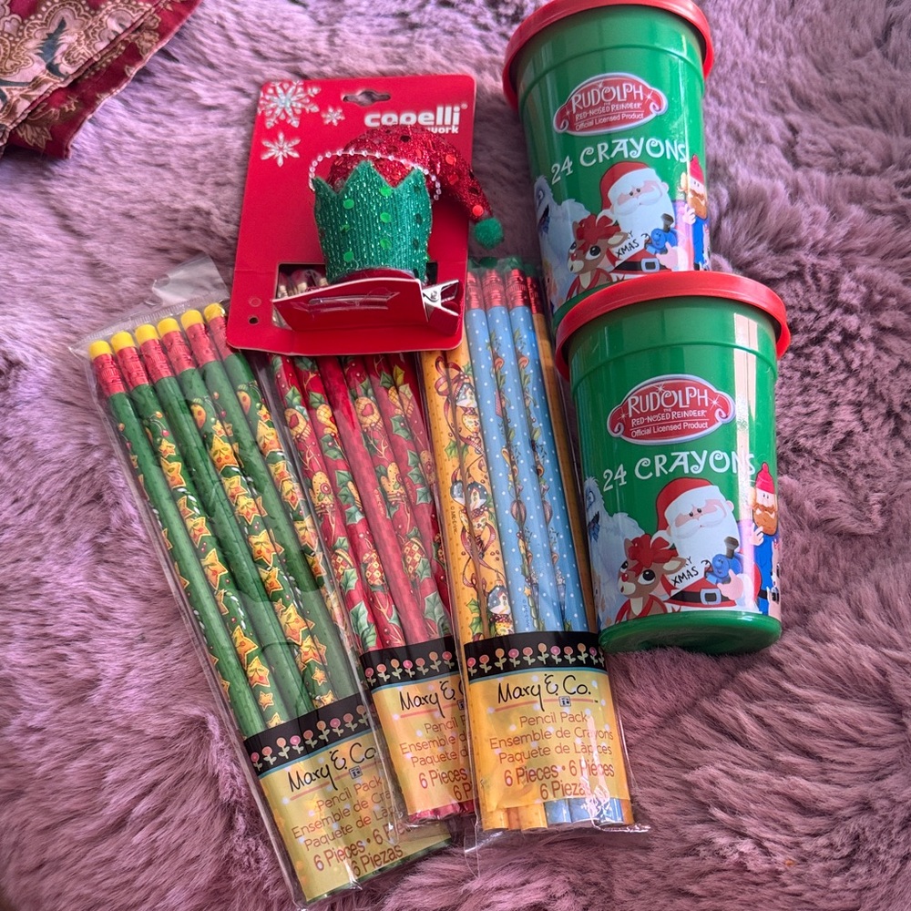 Rudolph Crayons and Christmas Pencils Set stocking stuffers  pencils the 90s
